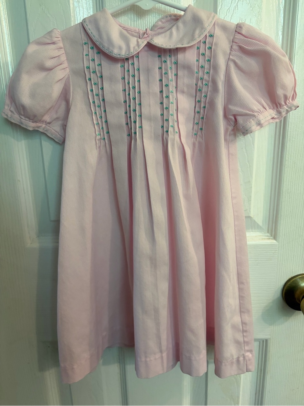 Friedknit Creations Beautiful Girl's Puff Sleeve Embroidered Dress Size 24 Month